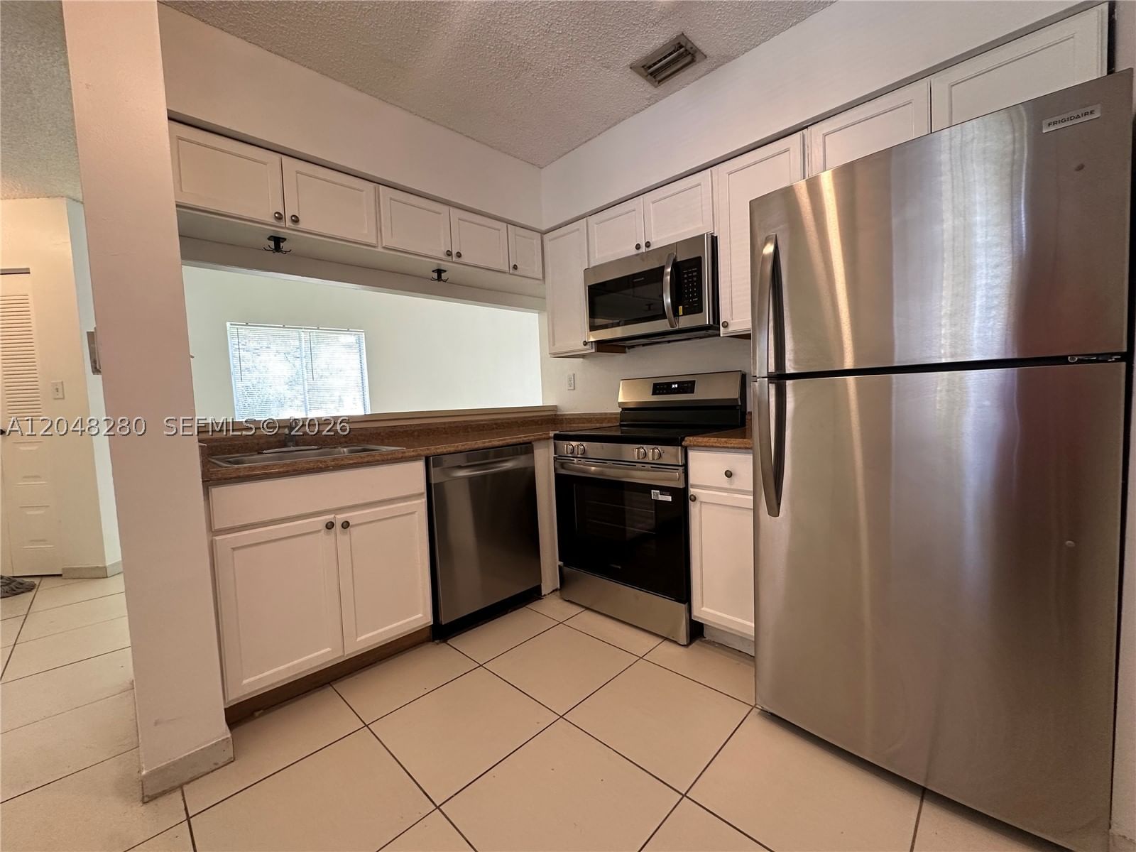 Real estate property located at , Miami-dade, Parc Vista Condo, Miami, FL