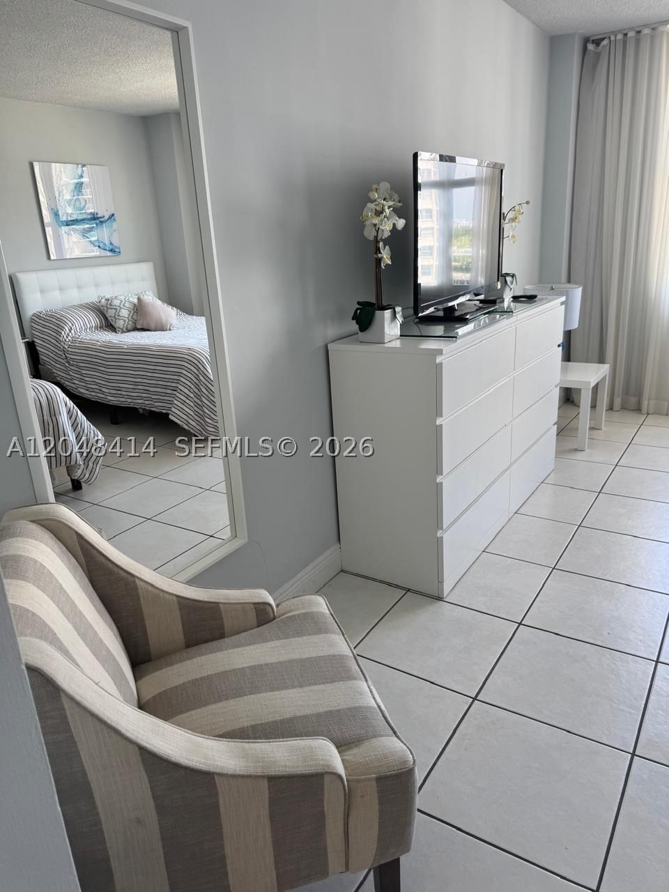 Real estate property located at 5601 Collins Ave #823, Miami-dade, The Pavilion Condo, Miami Beach, FL