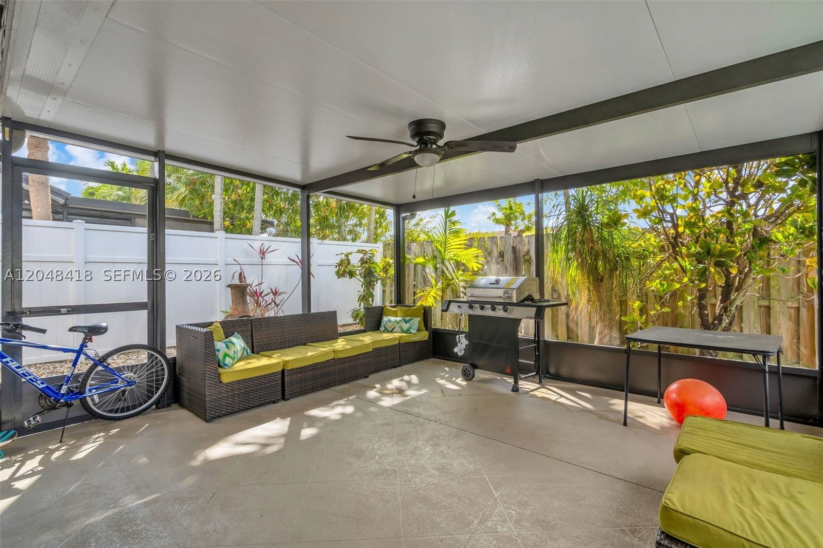 Real estate property located at 8650 46th Ct, Broward, City Of Lauderhill Sec 1, Lauderhill, FL