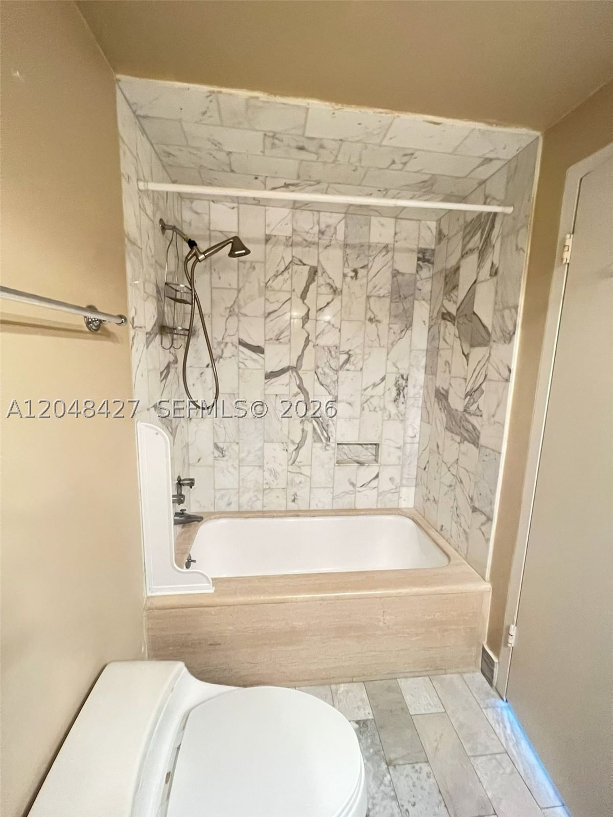 Real estate property located at 700 Biltmore Way #1009, Miami-dade, David William Hotel Condo, Coral Gables, FL