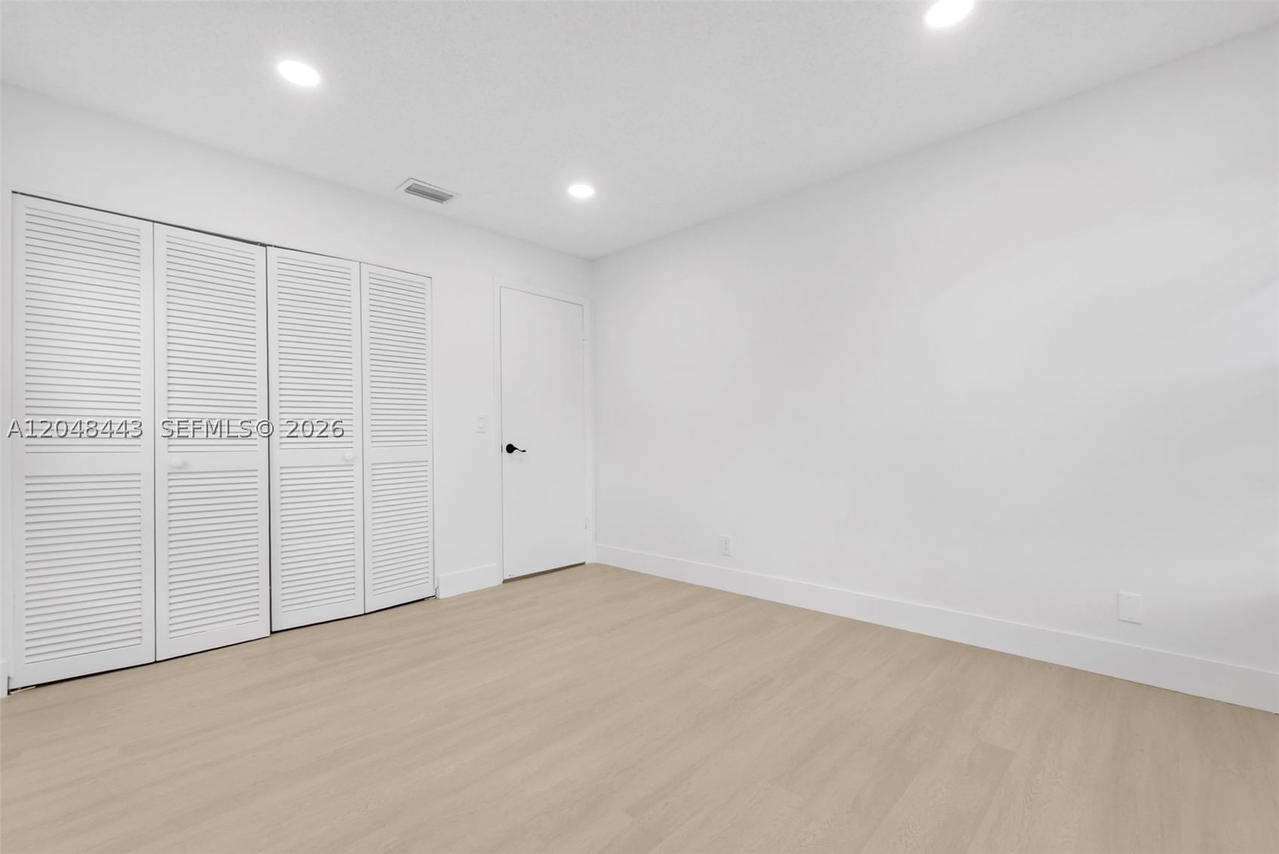 Real estate property located at 7428 49th Ct, Broward, Boulevard Woods North, Lauderhill, FL