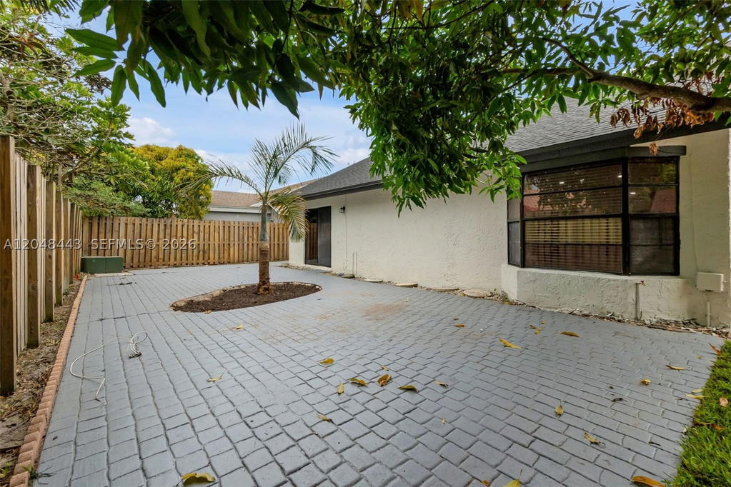 Real estate property located at 7428 49th Ct, Broward, Boulevard Woods North, Lauderhill, FL