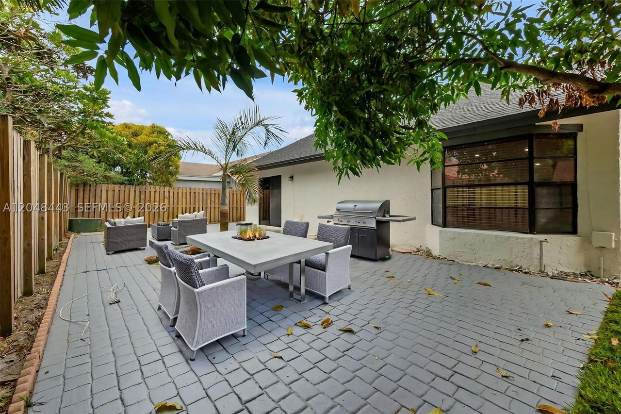 Real estate property located at 7428 49th Ct, Broward, Boulevard Woods North, Lauderhill, FL