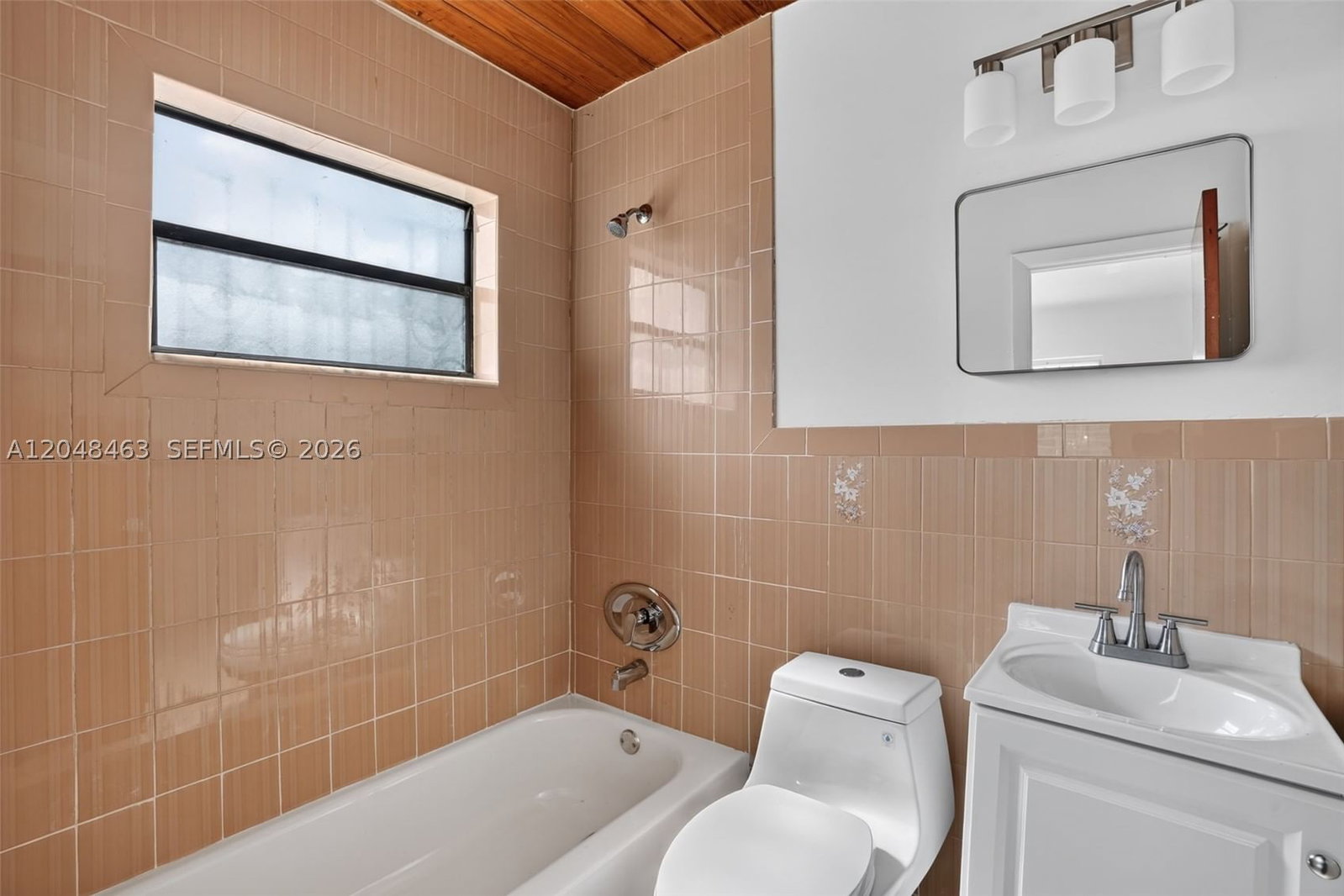 Real estate property located at 2323 1st St, Miami-dade, Glenroyal-amd, Miami, FL
