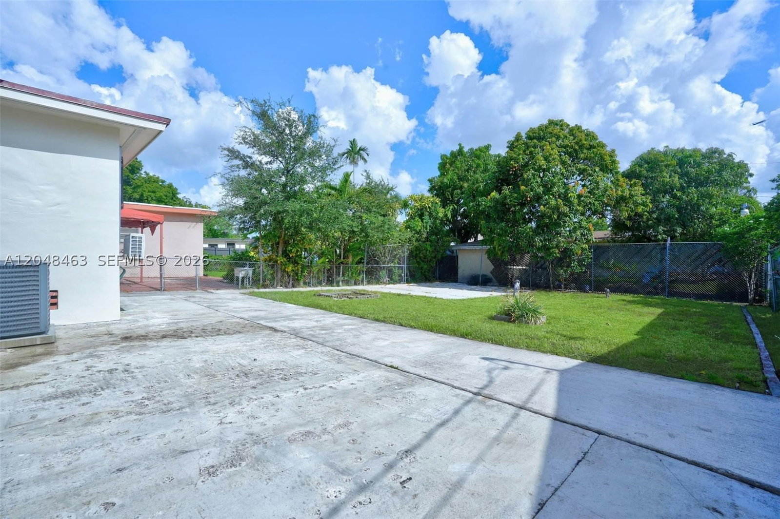Real estate property located at 2323 1st St, Miami-dade, Glenroyal-amd, Miami, FL