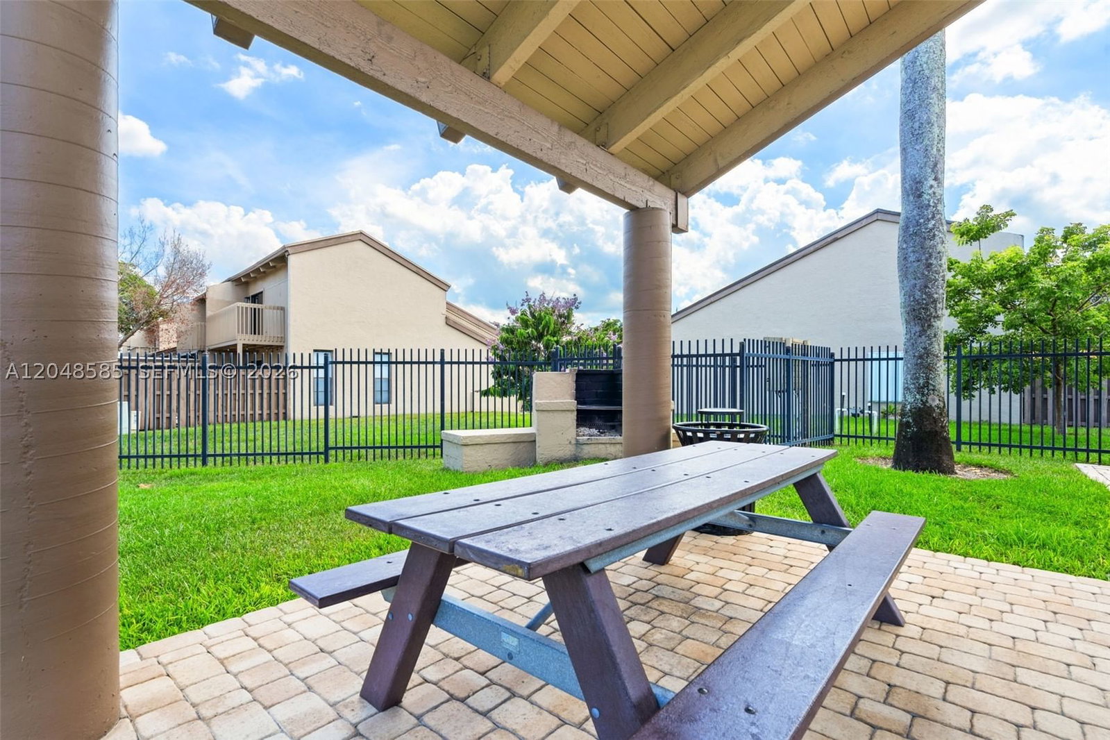 Real estate property located at 1946 81st Ter, Broward, Arrowhead Golf & Tennis C, Davie, FL
