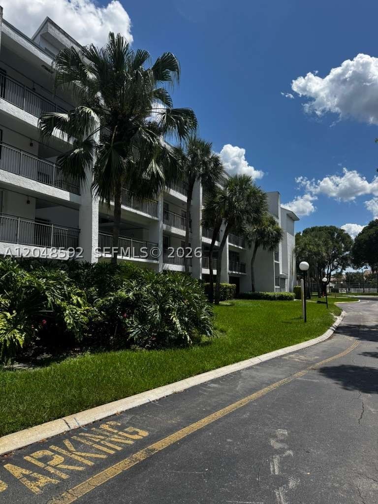 Real estate property located at 16171 Blatt Blvd #412, Broward, Fairways At Bonaventure C, Weston, FL