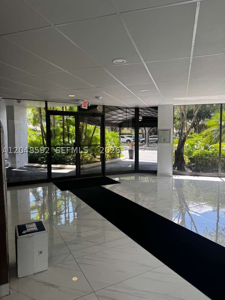 Real estate property located at 16171 Blatt Blvd #412, Broward, Fairways At Bonaventure C, Weston, FL