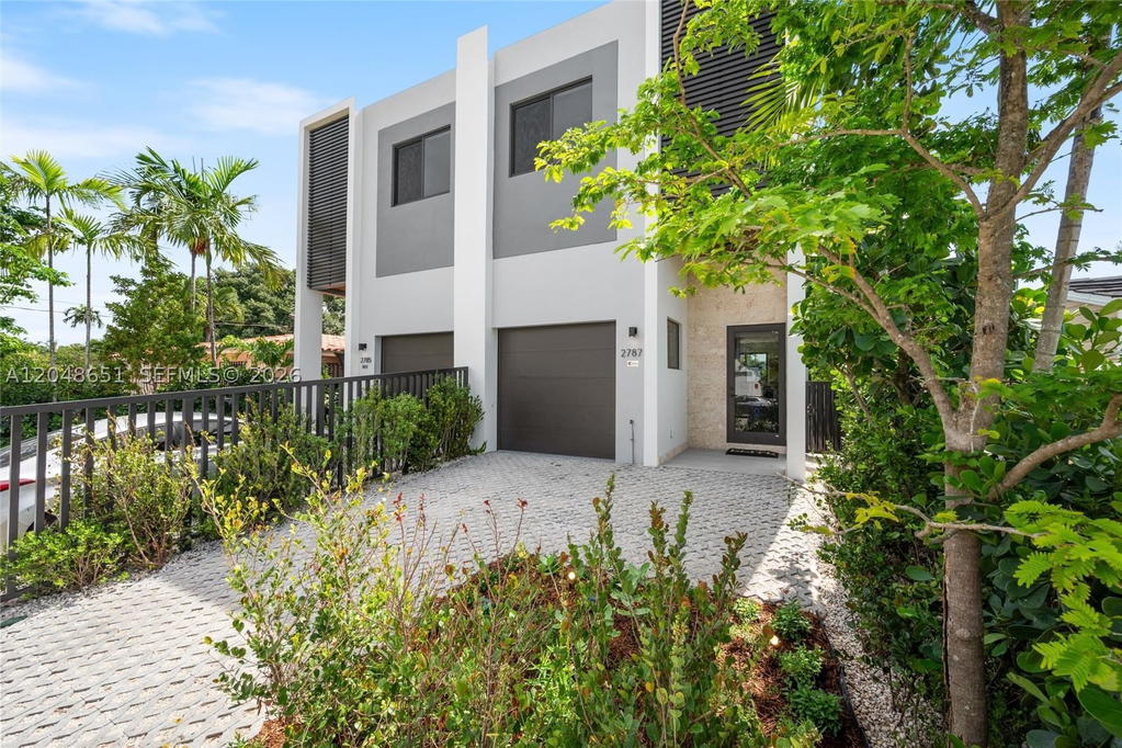 Real estate property located at 2787 34th Ave, Miami-dade, Silver Bluff Gardens, Miami, FL