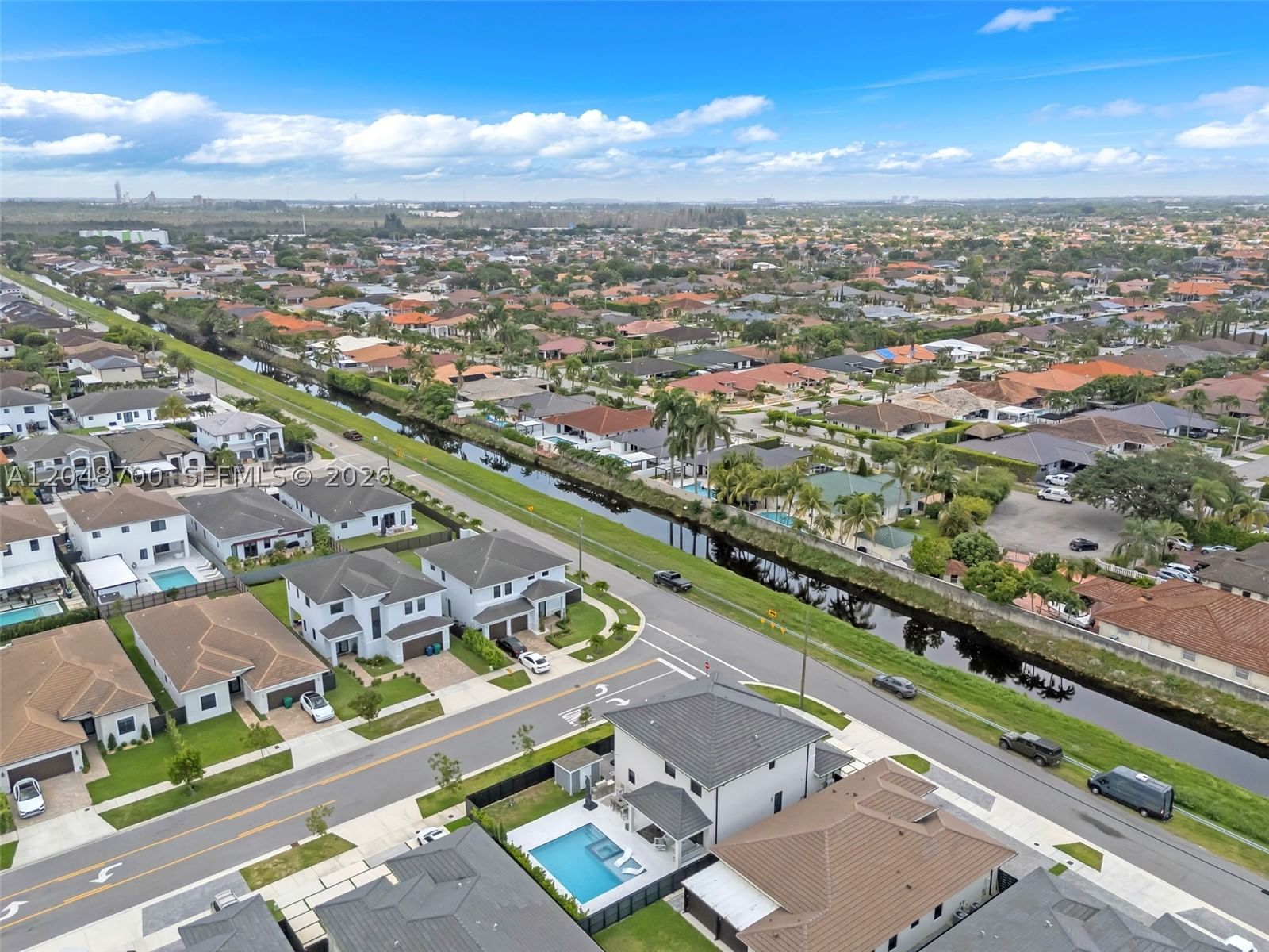 Real estate property located at 1810 144th Ave, Miami-dade, J G Heads Farms Sub, Miami, FL