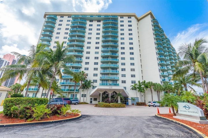 Real estate property located at 19370 Collins Ave #517, Miami-dade, Ocean Reserve Condo, Sunny Isles Beach, FL