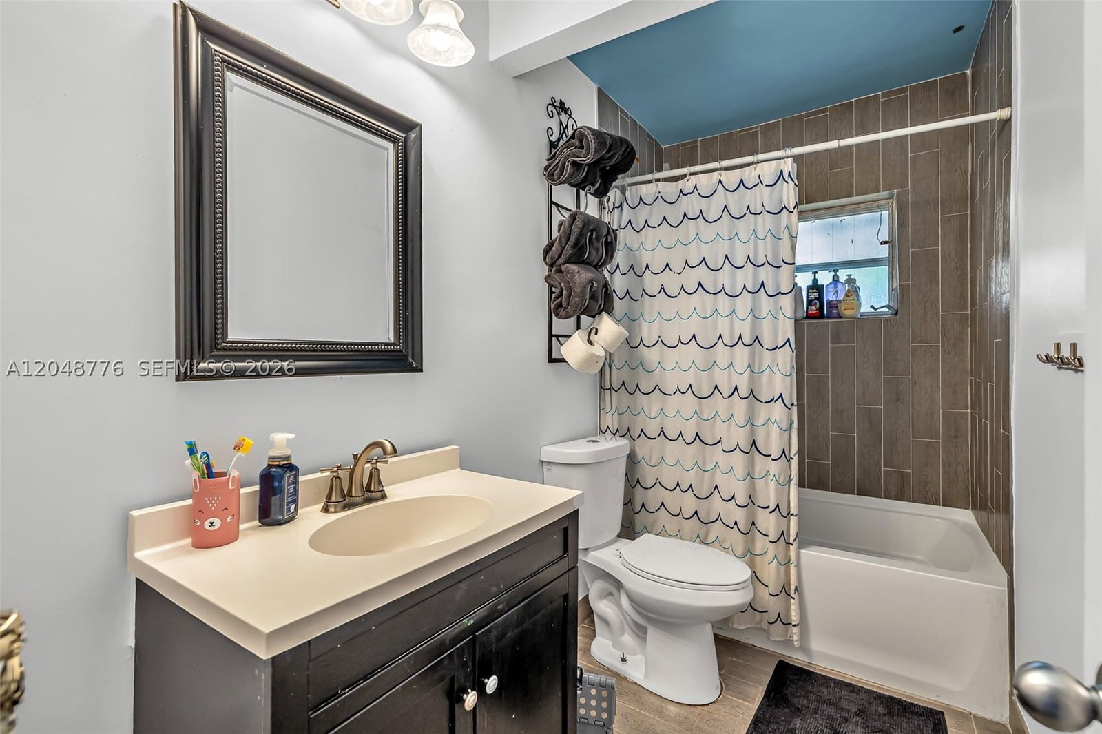 Real estate property located at 5045 10th St, Broward, Oakland Hills 1st Sec, Margate, FL