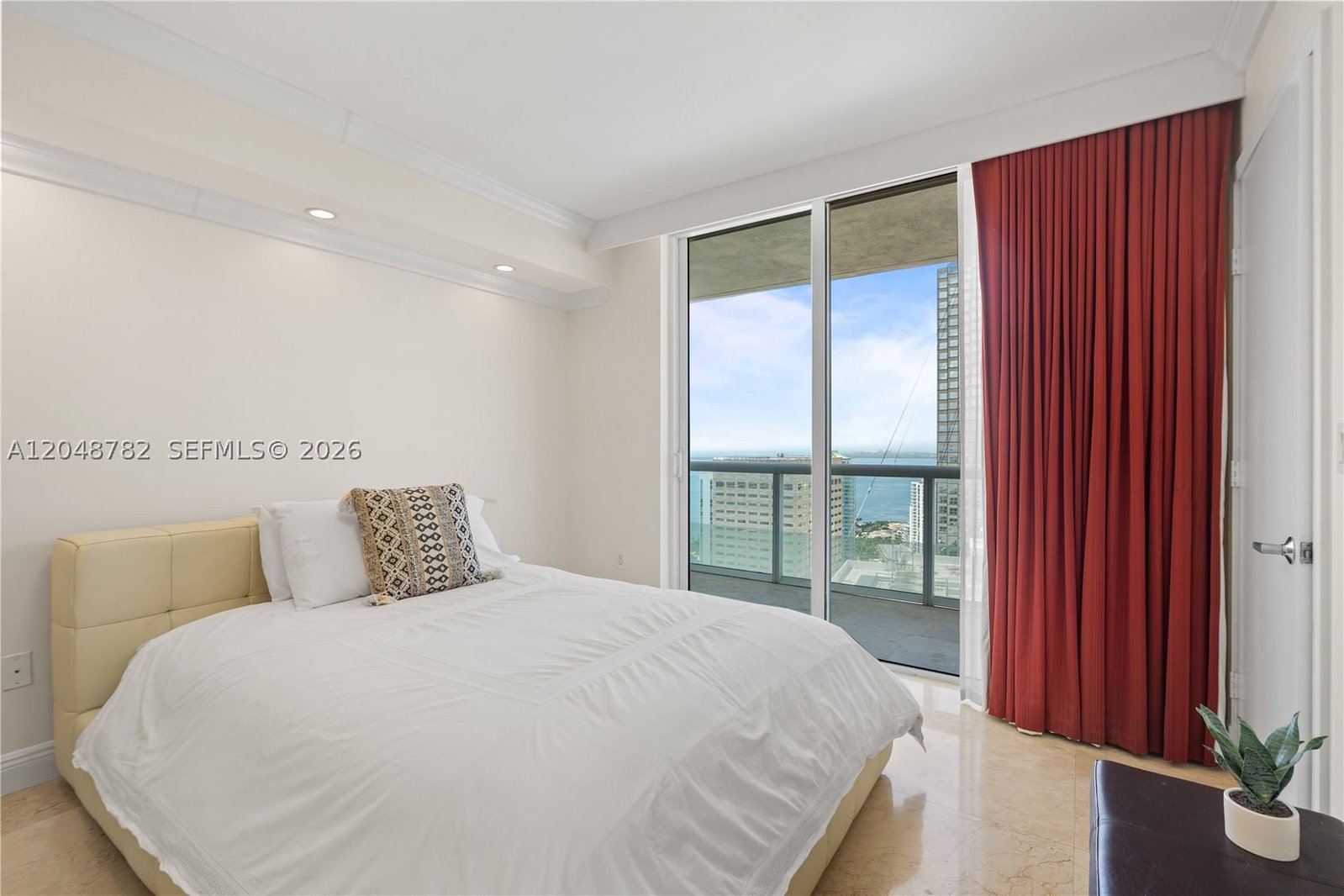 Real estate property located at 50 Biscayne Blvd #5210, Miami-dade, 50 Biscayne, Miami, FL