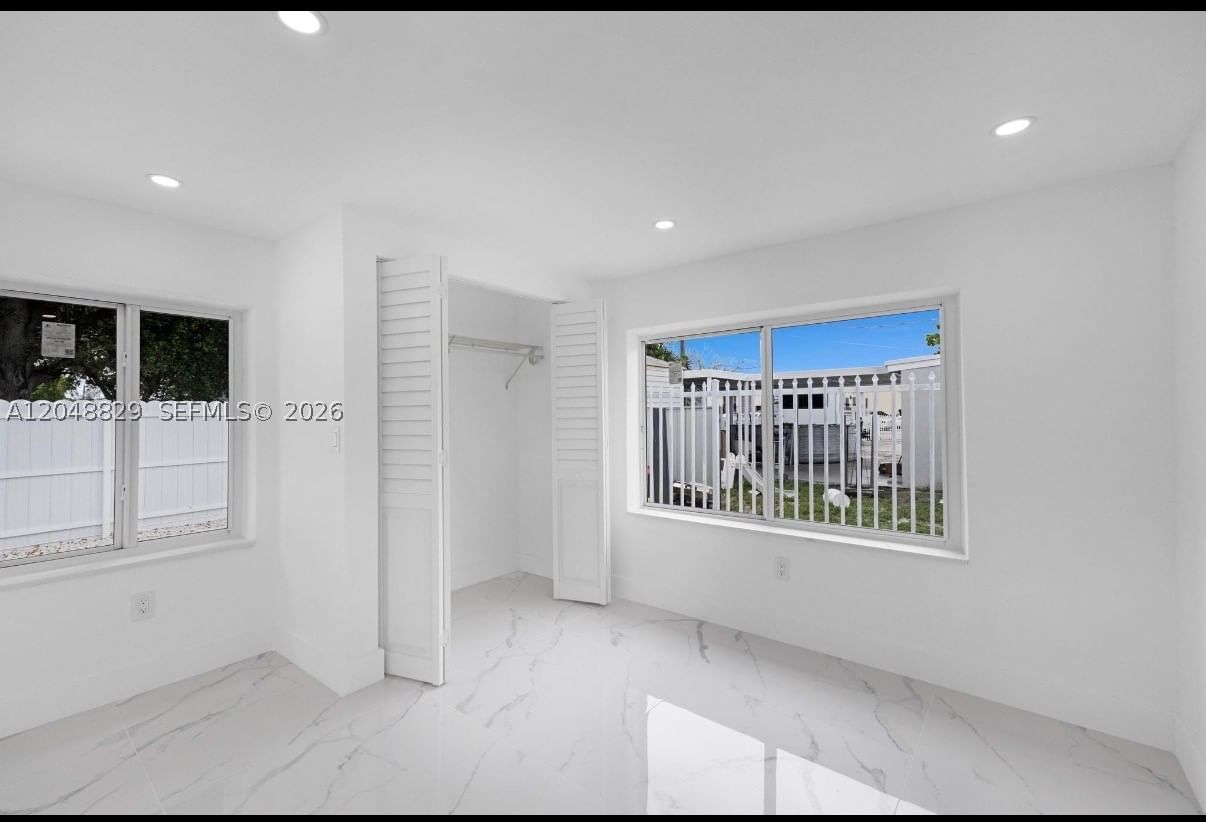 Real estate property located at 2390 Service Rd, Miami-dade, Magnolia Gardens Consolid, Opa Locka, FL