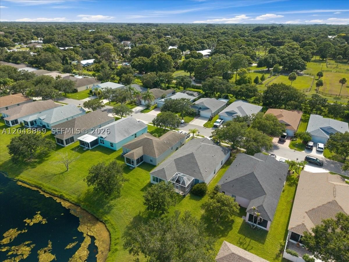 Real estate property located at 1112 13th Sq, Indian River, Waterford Lakes Subdivisi, Vero Beach, FL