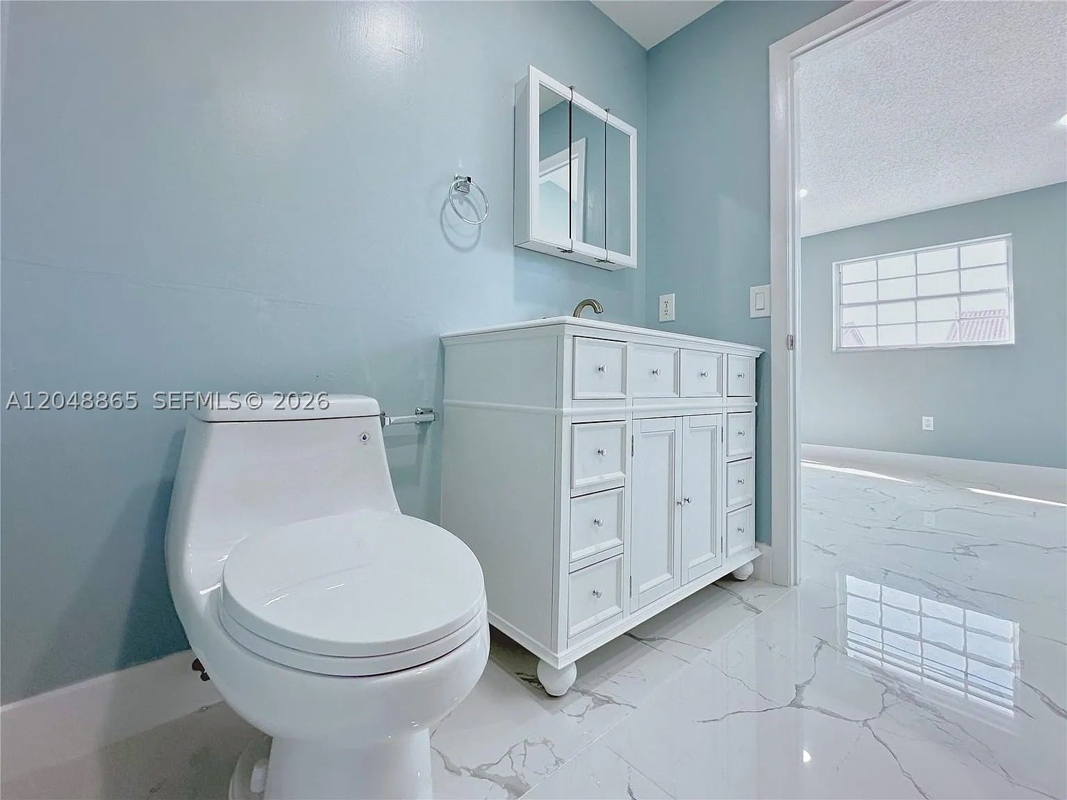Real estate property located at 10014 Hammocks Blvd #201-4, Miami-dade, Blossoms At The Hammocks, Miami, FL