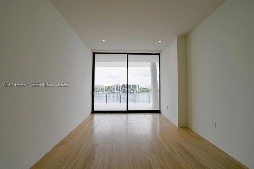 Real estate property located at 5 Grove Isle Dr L404, Miami-dade, Vita At Grove Isle Condo, Coconut Grove, FL