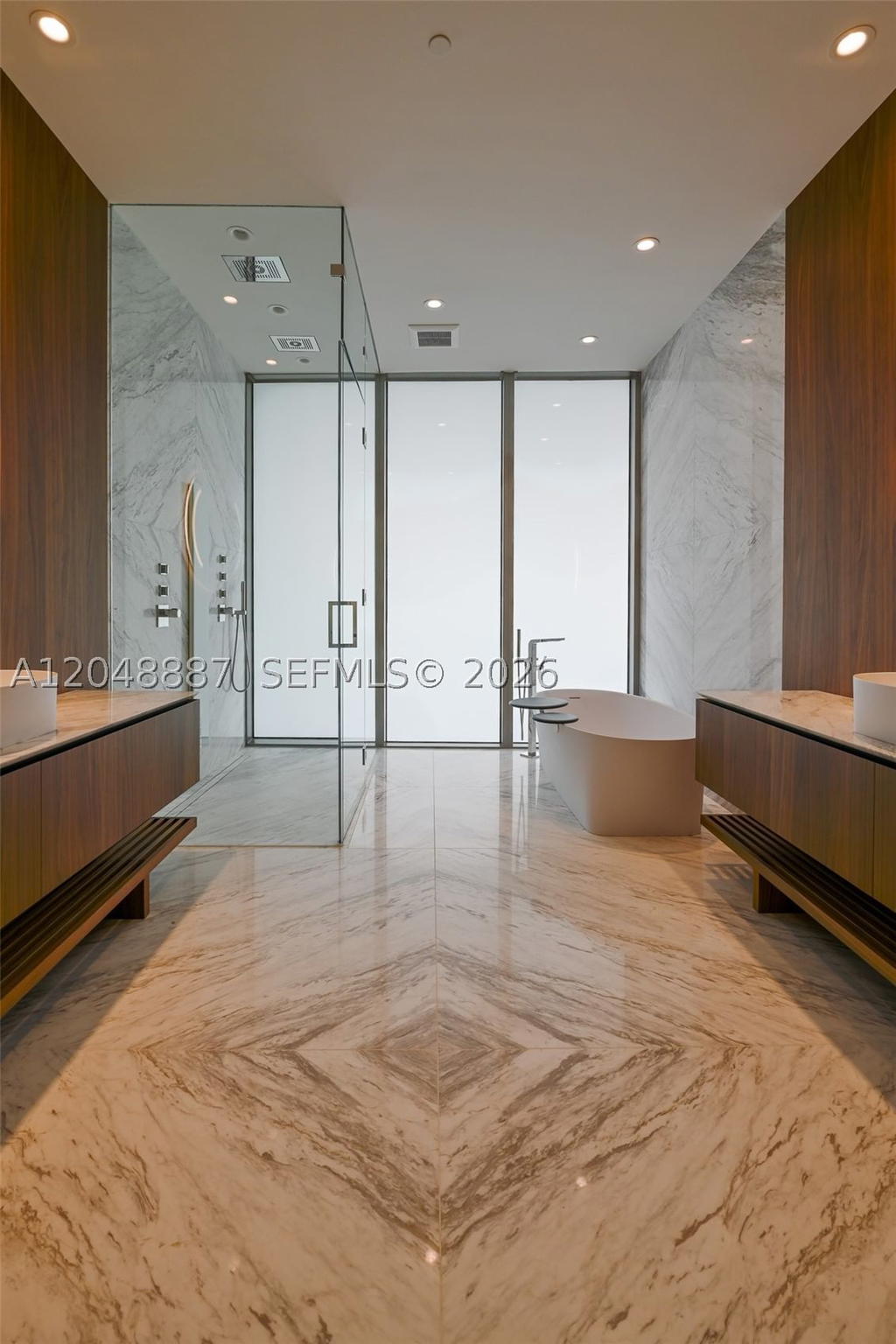 Real estate property located at 5 Grove Isle Dr L404, Miami-dade, Vita At Grove Isle Condo, Coconut Grove, FL