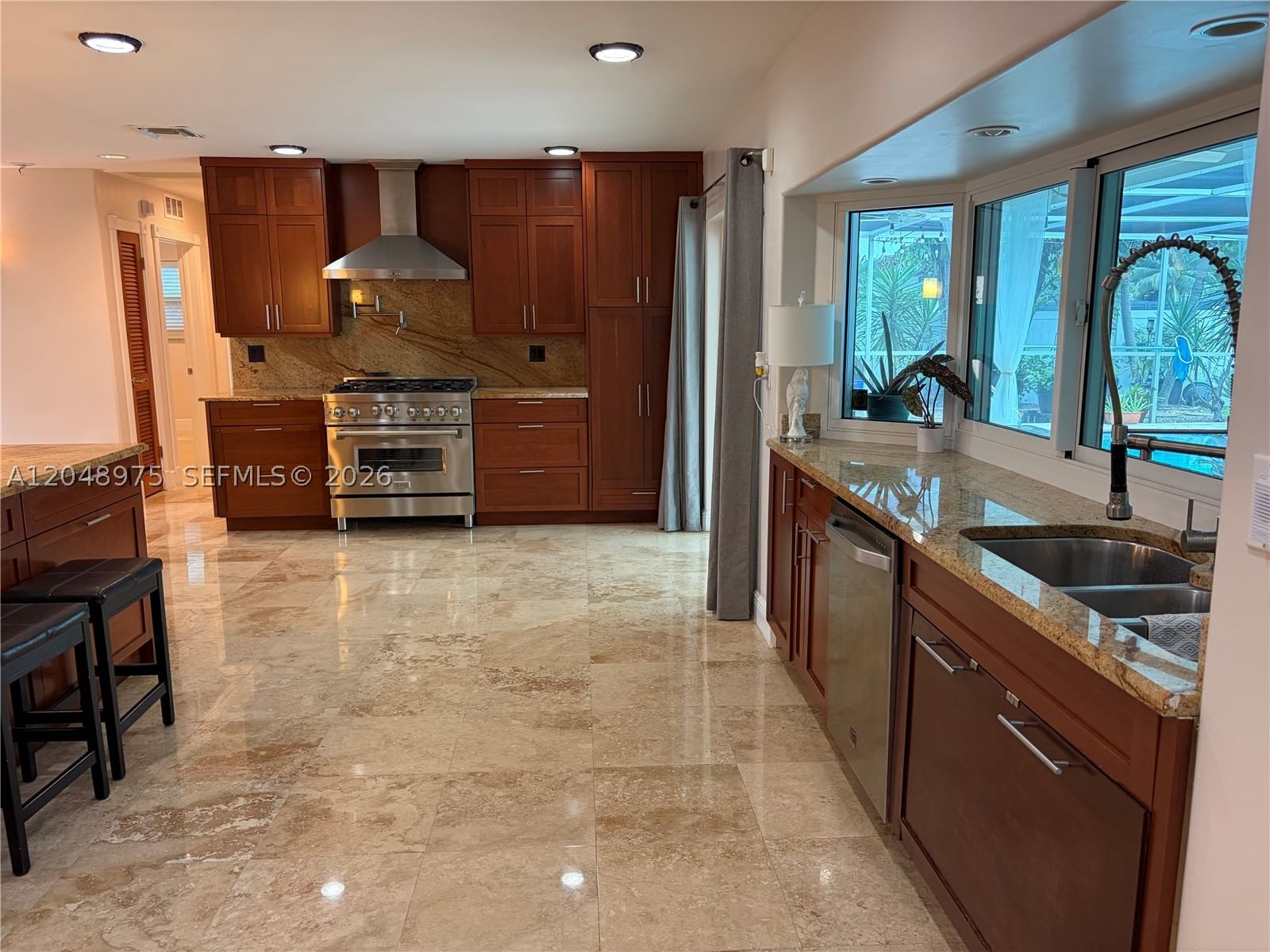 Real estate property located at 1401 Argonaut Isle, Broward, Florian Isles 3rd Sec, Dania Beach, FL