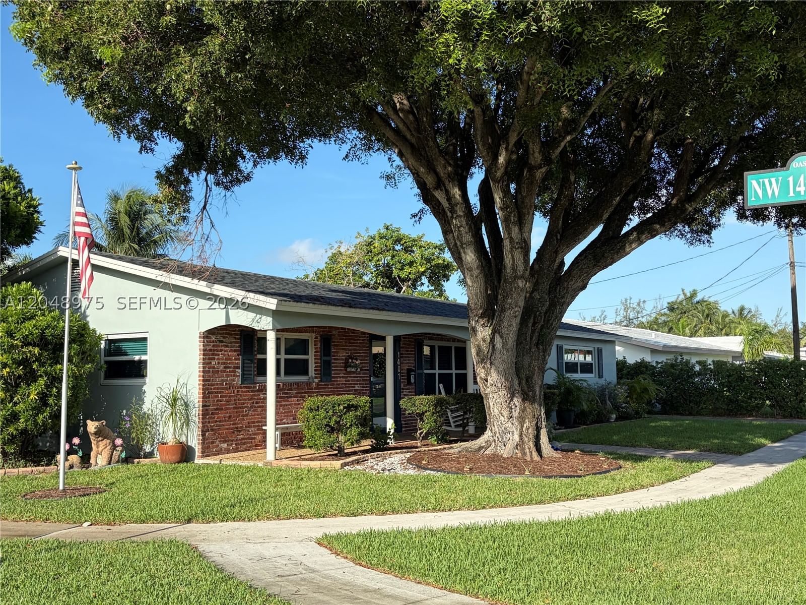 Real estate property located at 1401 Argonaut Isle, Broward, Florian Isles 3rd Sec, Dania Beach, FL