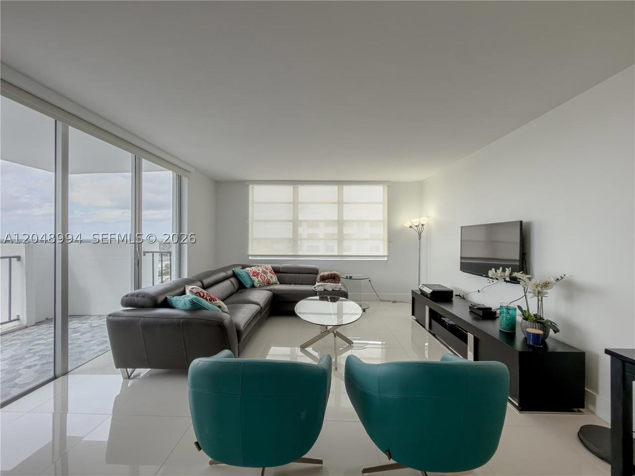 Real estate property located at 2750 183rd St #2108, Miami-dade, Commodore Plaza Condo, Aventura, FL