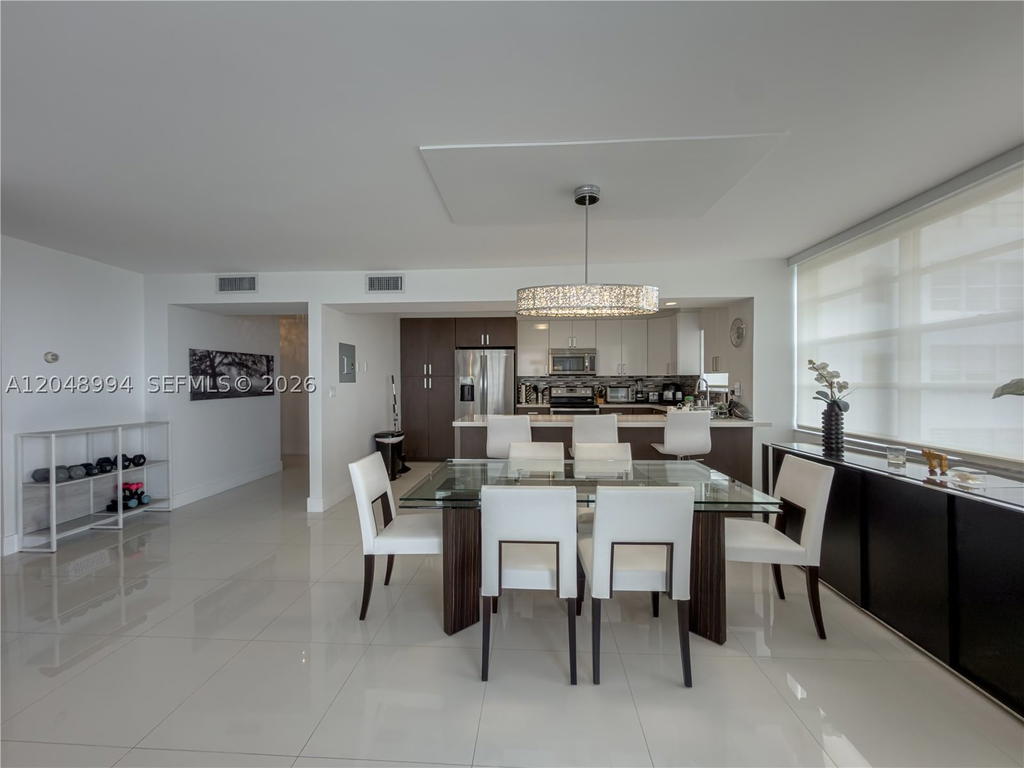 Real estate property located at 2750 183rd St #2108, Miami-dade, Commodore Plaza Condo, Aventura, FL