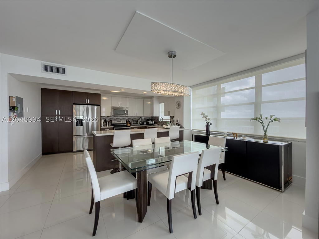 Real estate property located at 2750 183rd St #2108, Miami-dade, Commodore Plaza Condo, Aventura, FL