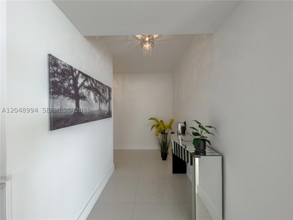 Real estate property located at 2750 183rd St #2108, Miami-dade, Commodore Plaza Condo, Aventura, FL