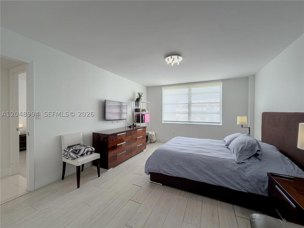 Real estate property located at 2750 183rd St #2108, Miami-dade, Commodore Plaza Condo, Aventura, FL