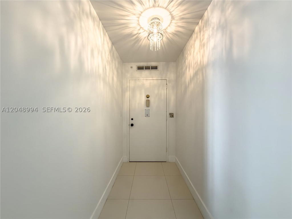 Real estate property located at 2750 183rd St #2108, Miami-dade, Commodore Plaza Condo, Aventura, FL