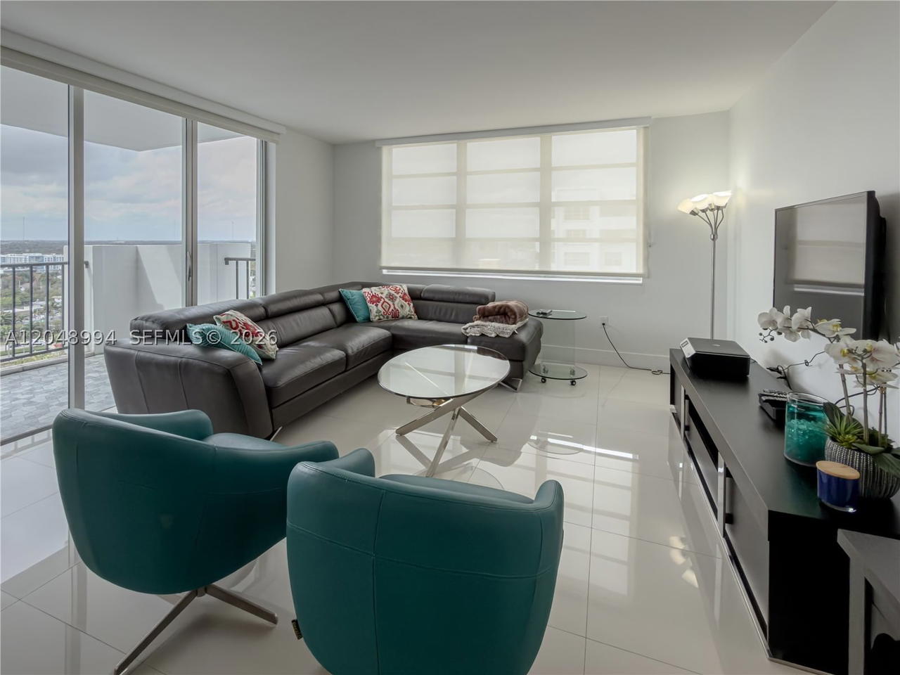 Real estate property located at 2750 183rd St #2108, Miami-dade, Commodore Plaza Condo, Aventura, FL