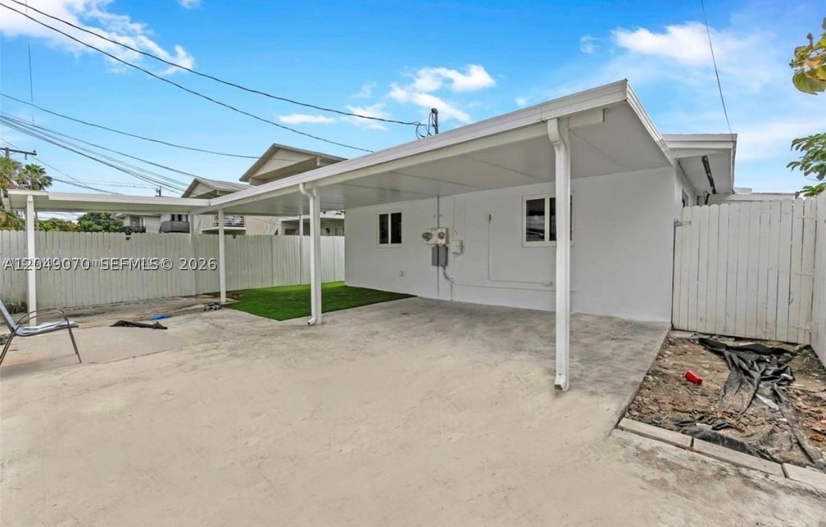 Real estate property located at 329 18th St, Miami-dade, Hialeah 9th Addn, Hialeah, FL