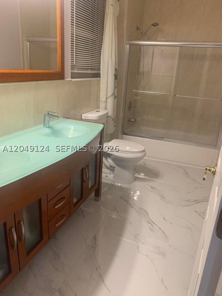 Real estate property located at 12948 10th St, Miami-dade, Shoma Homes At Tamiami Ii, Miami, FL