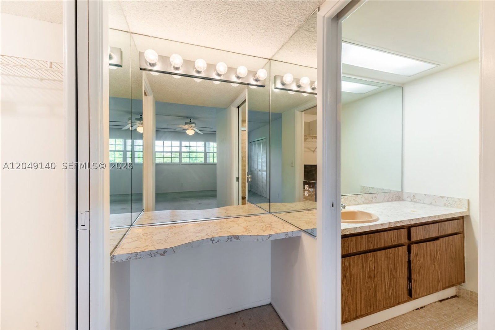 Real estate property located at 605 Oaks Dr #607, Broward, No 60 Palm-aire Country C, Pompano Beach, FL