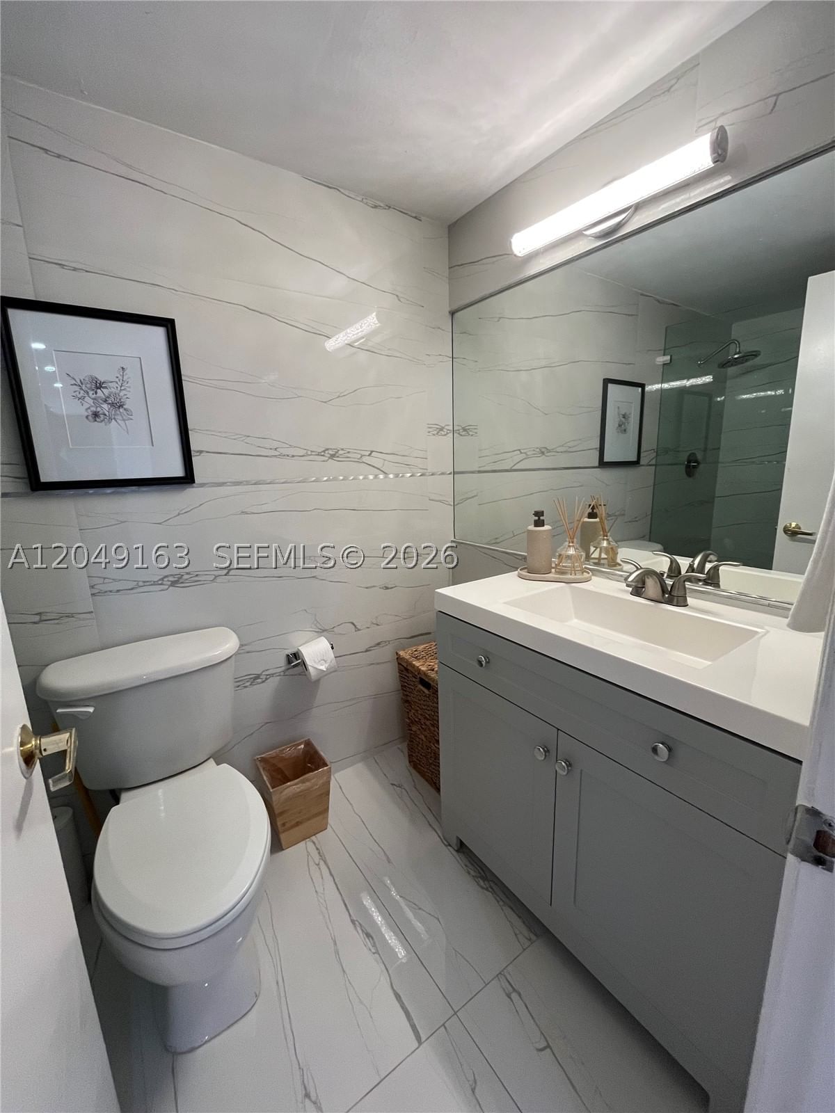 Real estate property located at 2301 Collins Ave #326, Miami-dade, Roney Palace Condo, Miami Beach, FL