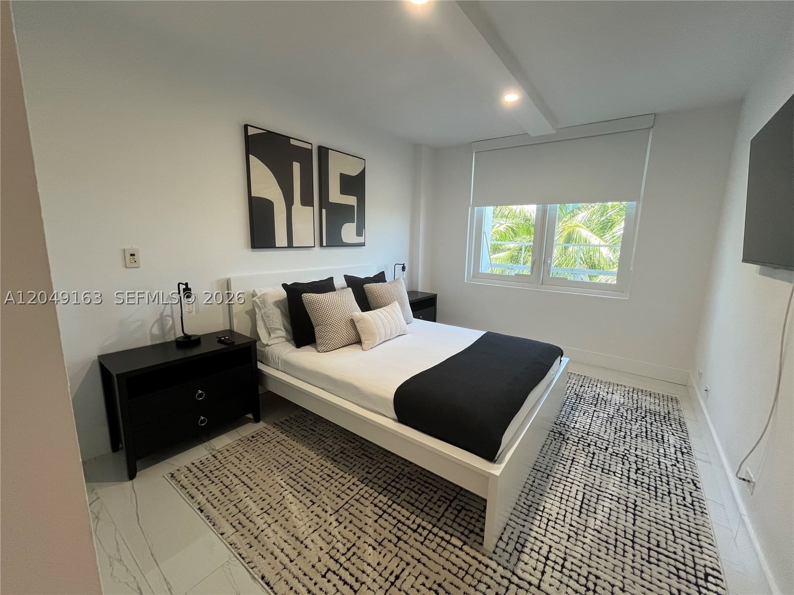 Real estate property located at 2301 Collins Ave #326, Miami-dade, Roney Palace Condo, Miami Beach, FL