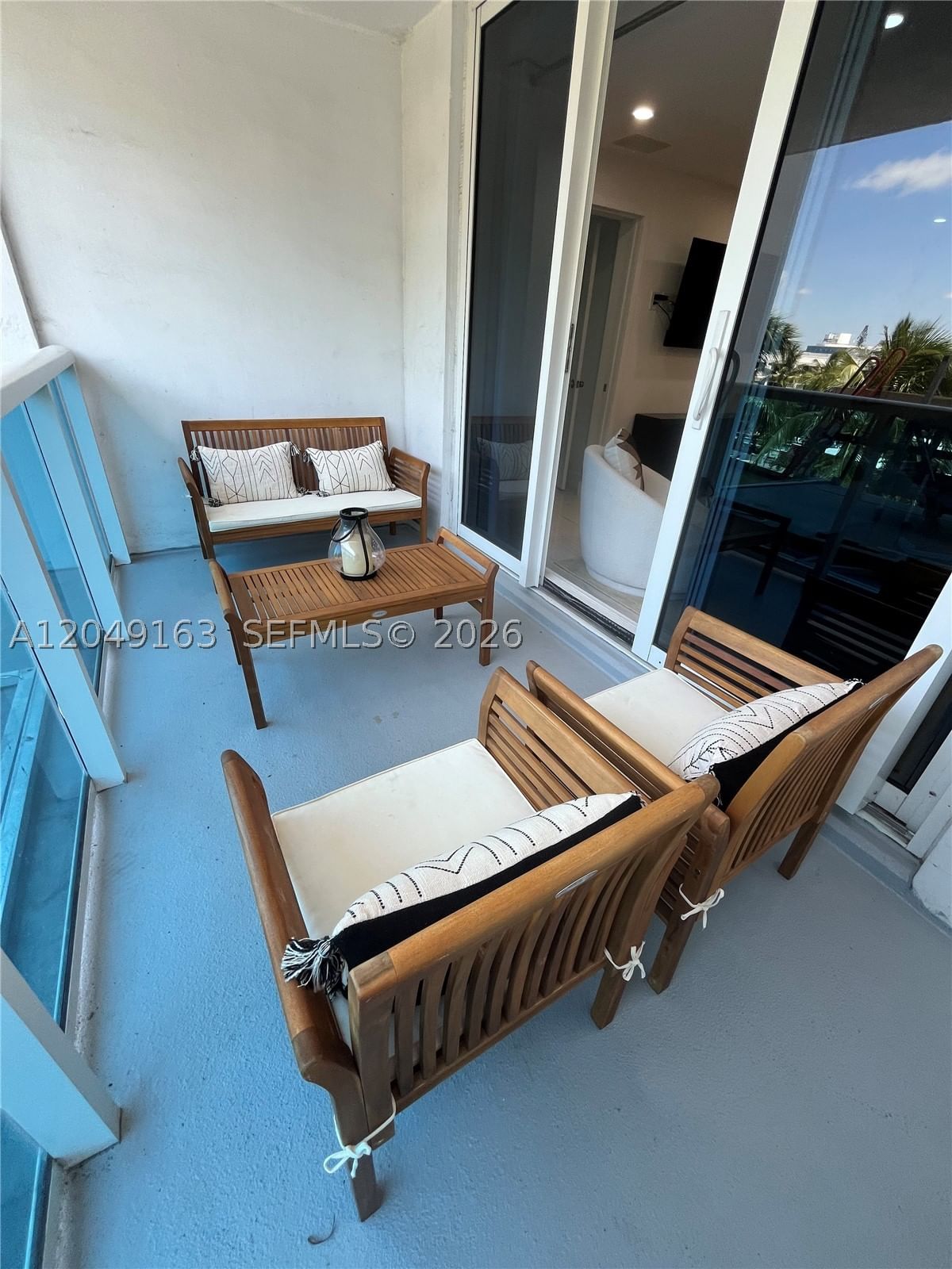 Real estate property located at 2301 Collins Ave #326, Miami-dade, Roney Palace Condo, Miami Beach, FL