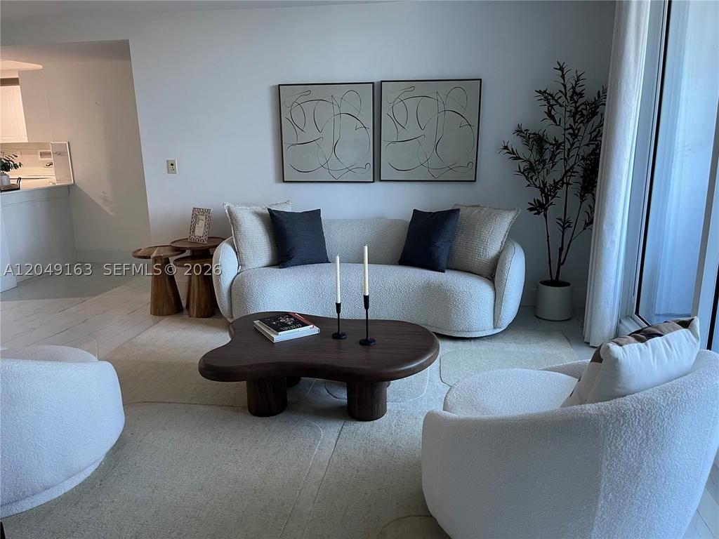 Real estate property located at 2301 Collins Ave #326, Miami-dade, Roney Palace Condo, Miami Beach, FL