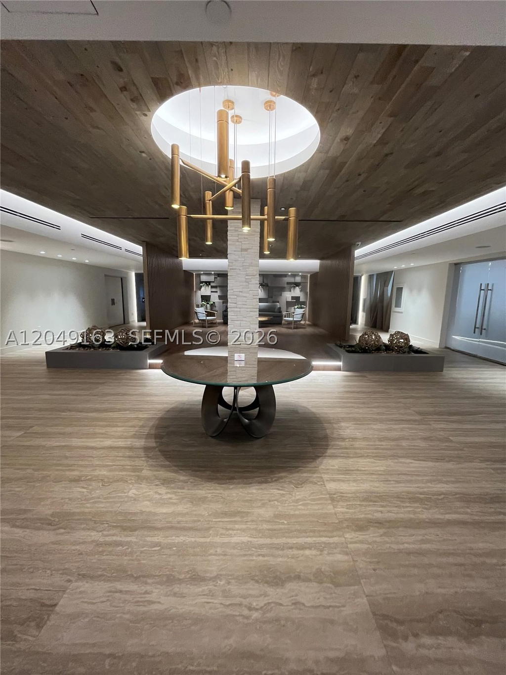 Real estate property located at 2301 Collins Ave #326, Miami-dade, Roney Palace Condo, Miami Beach, FL