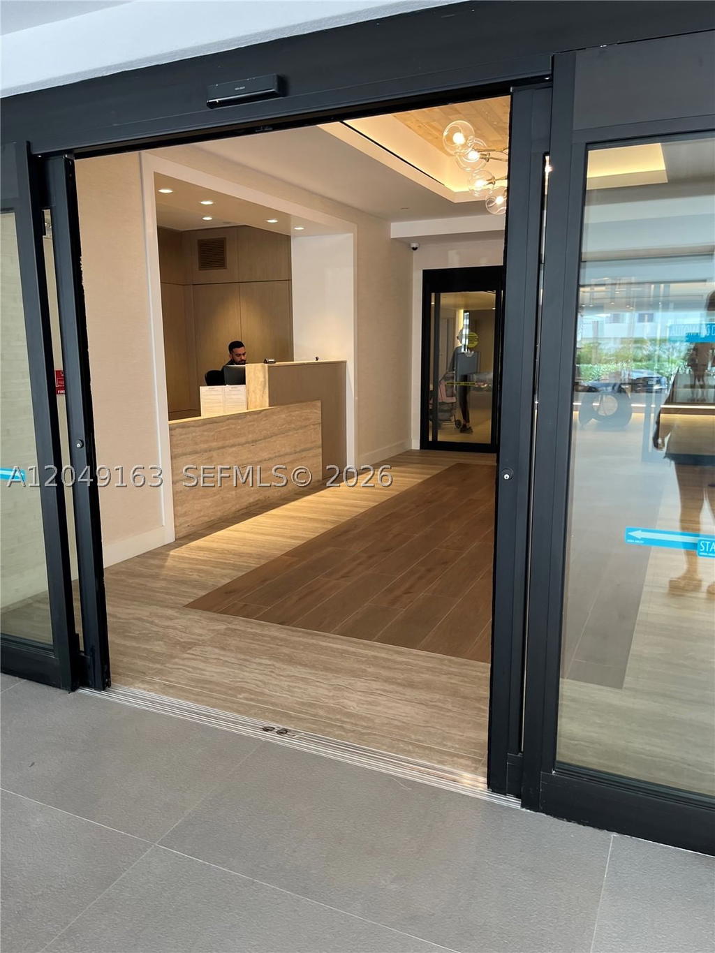 Real estate property located at 2301 Collins Ave #326, Miami-dade, Roney Palace Condo, Miami Beach, FL