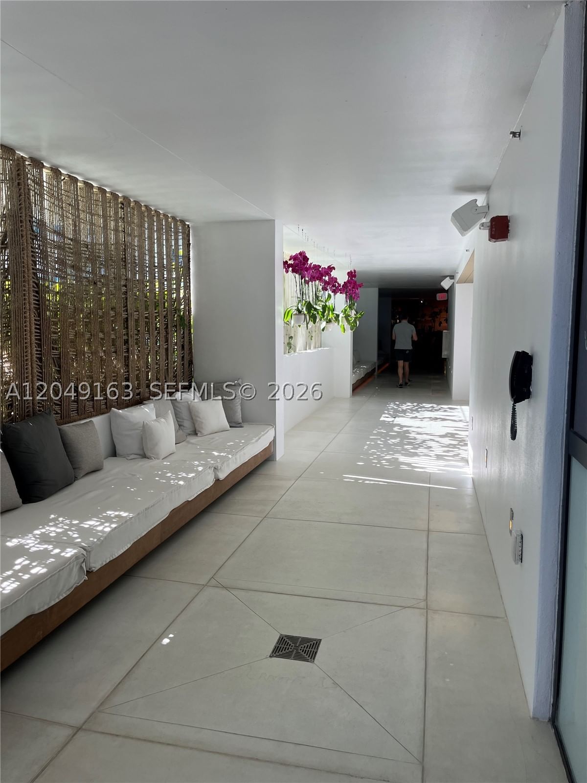 Real estate property located at 2301 Collins Ave #326, Miami-dade, Roney Palace Condo, Miami Beach, FL