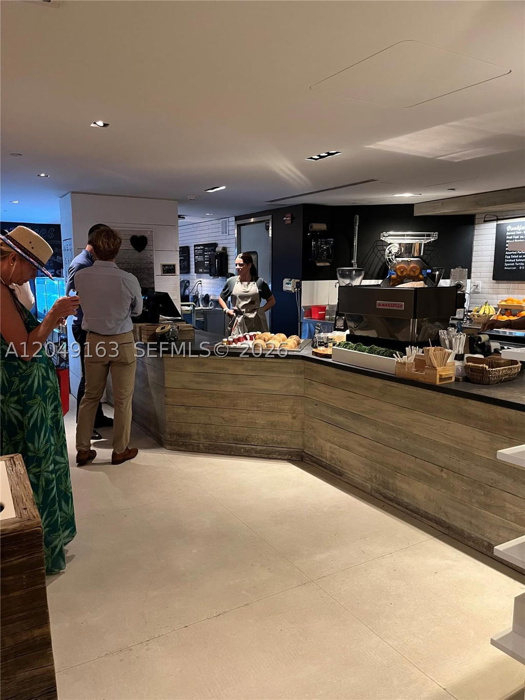 Real estate property located at 2301 Collins Ave #326, Miami-dade, Roney Palace Condo, Miami Beach, FL