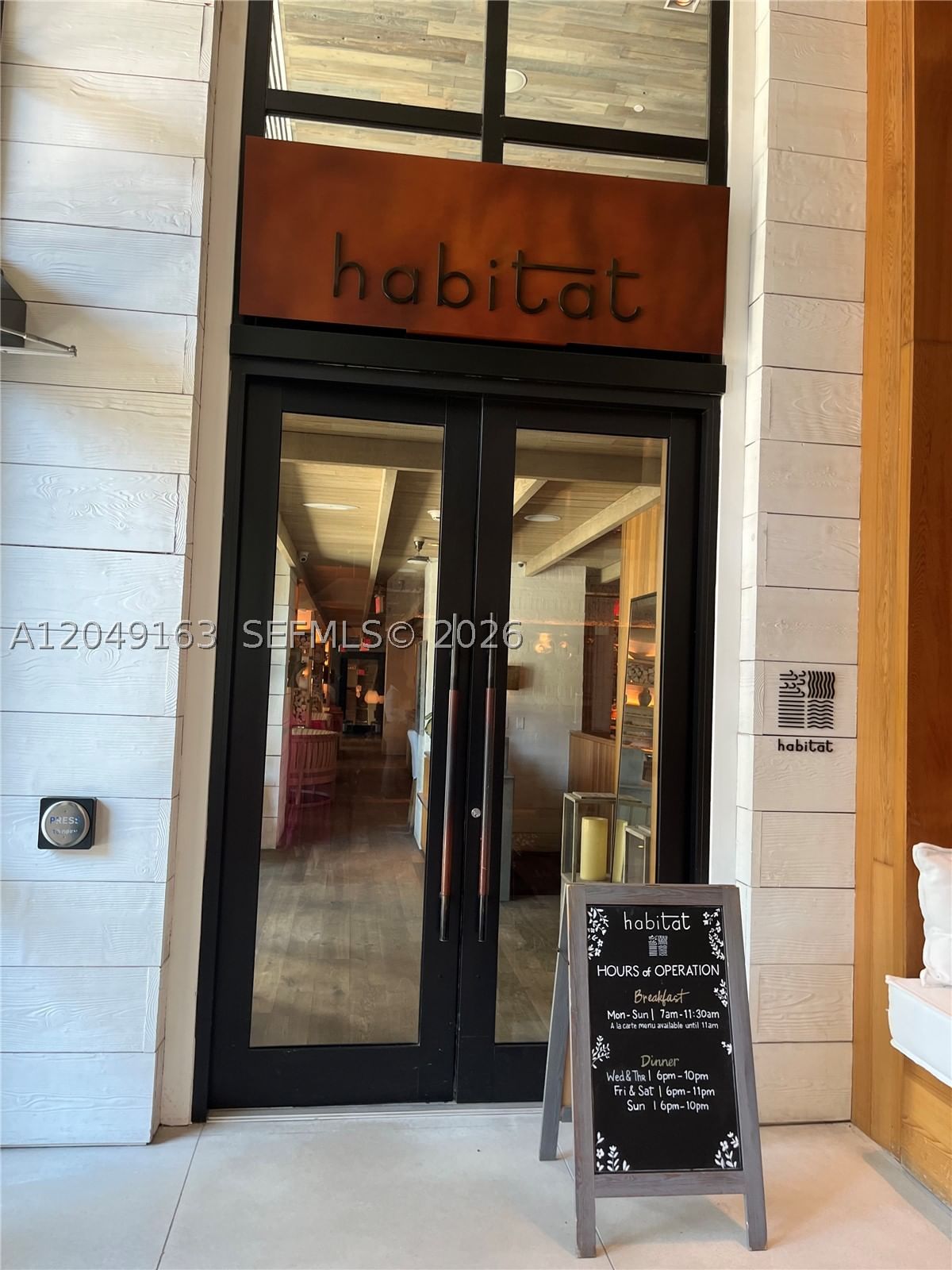 Real estate property located at 2301 Collins Ave #326, Miami-dade, Roney Palace Condo, Miami Beach, FL