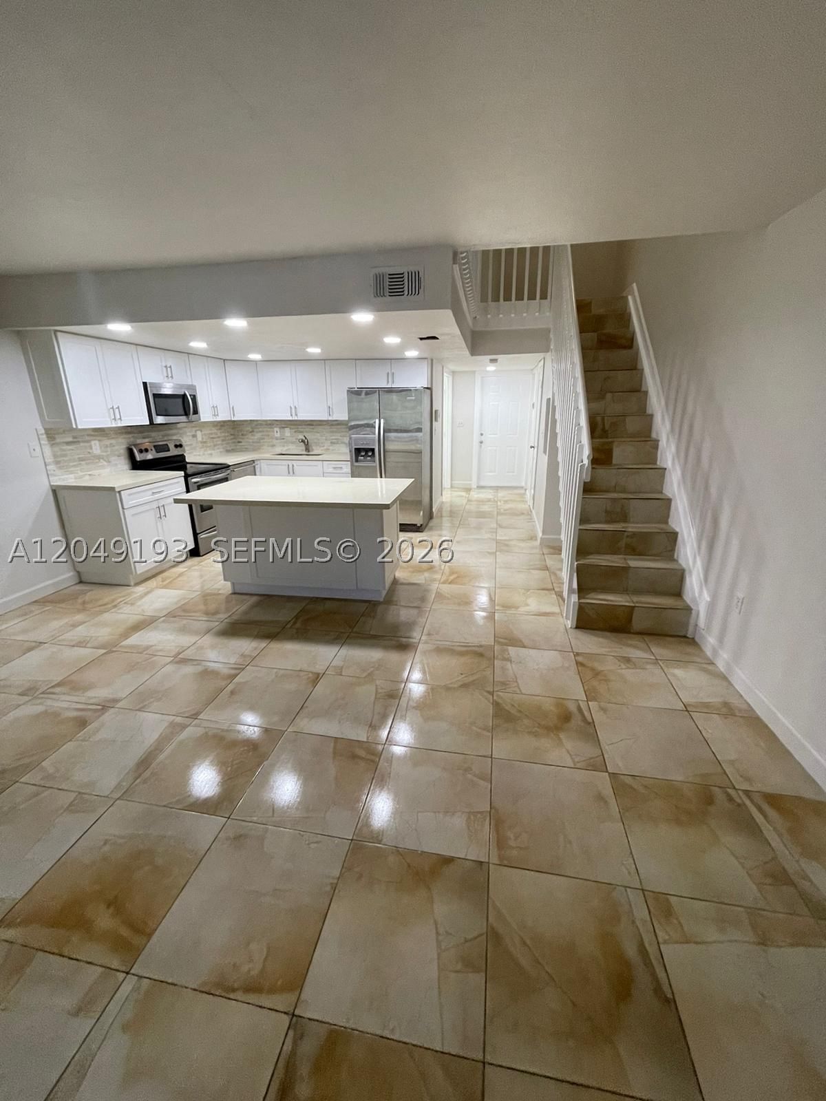 Real estate property located at 13037 88th Ln #204A, Miami-dade, Elan At Calusa Condo Ix, Miami, FL