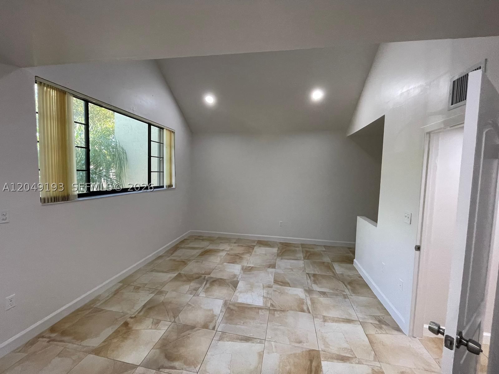 Real estate property located at 13037 88th Ln #204A, Miami-dade, Elan At Calusa Condo Ix, Miami, FL