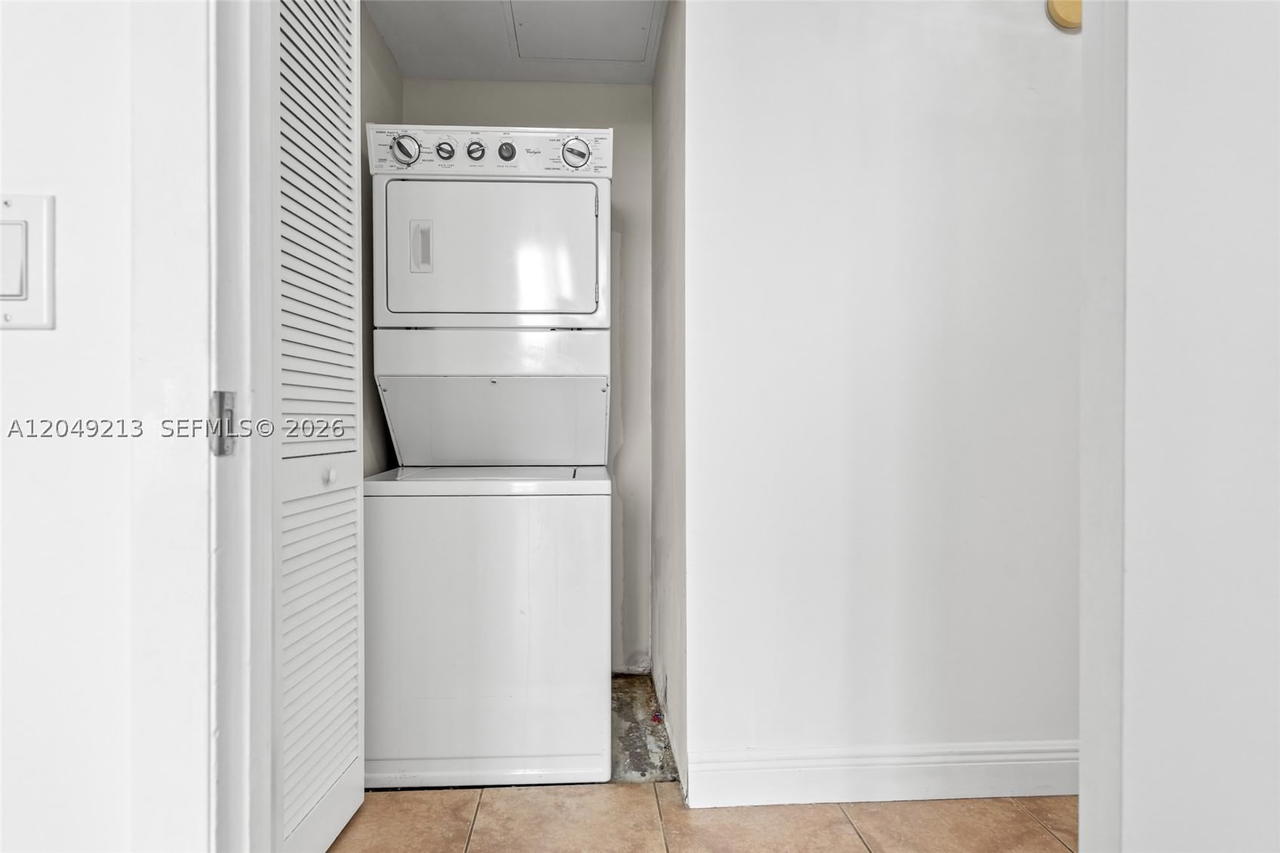 Real estate property located at 2681 Flamingo Rd #2205S, Broward, Tao Sawgrass Condominium, Sunrise, FL
