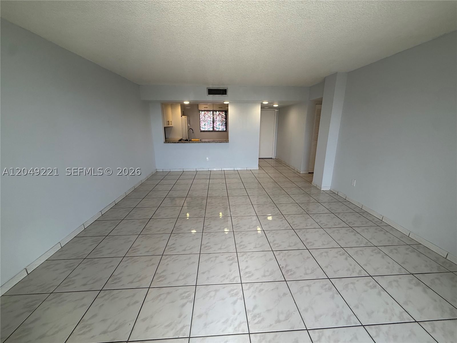 Real estate property located at 8625 8th St #420, Miami-dade, Fox Chase Condo #2, Miami, FL