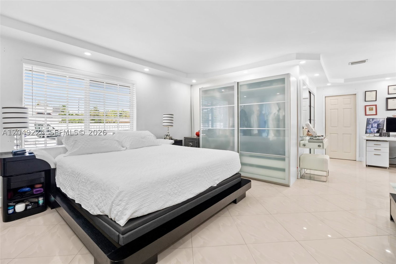 Real estate property located at 20235 Highland Lakes Blvd, Miami-dade, Highland Lakes Sec 2, Miami, FL