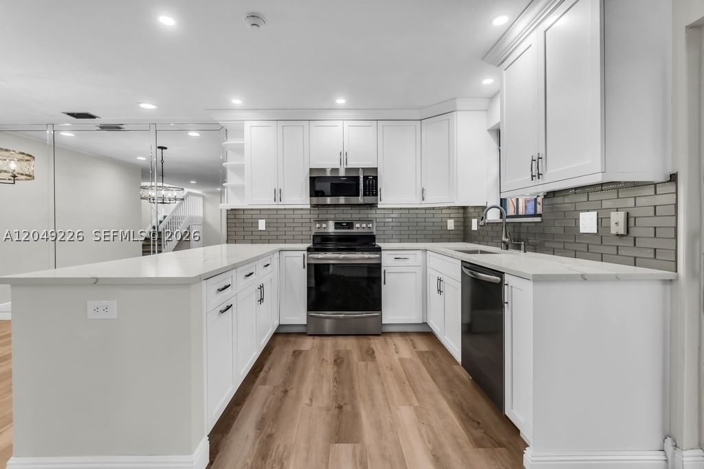 Real estate property located at 3454 Laurel Oaks Ln, Broward, Emerald Oaks 22 Condo, Hollywood, FL