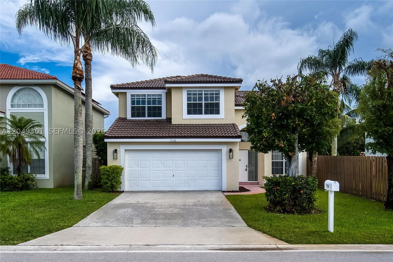 Real estate property located at 7718 Bristol Bay Ln, Palm Beach, Lake Charleston Tr I 3, Lake Worth, FL